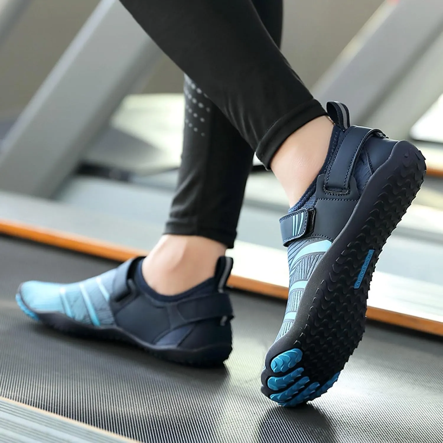 Suxi Shoes Women's Breathable Swimming and Diving Shoes Wading Five Finger Jumping Rope Shoes Sneaker Guards Womens