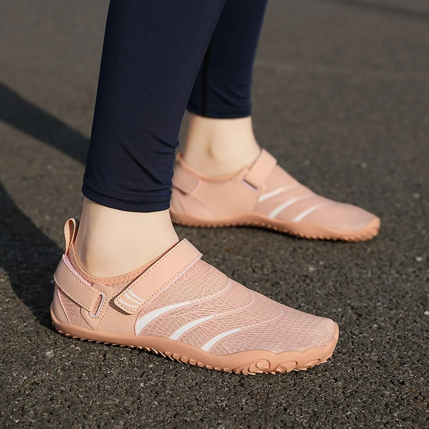 Suxi Shoes Women's Breathable Swimming and Diving Shoes Wading Five Finger Jumping Rope Shoes Sneaker Guards Womens