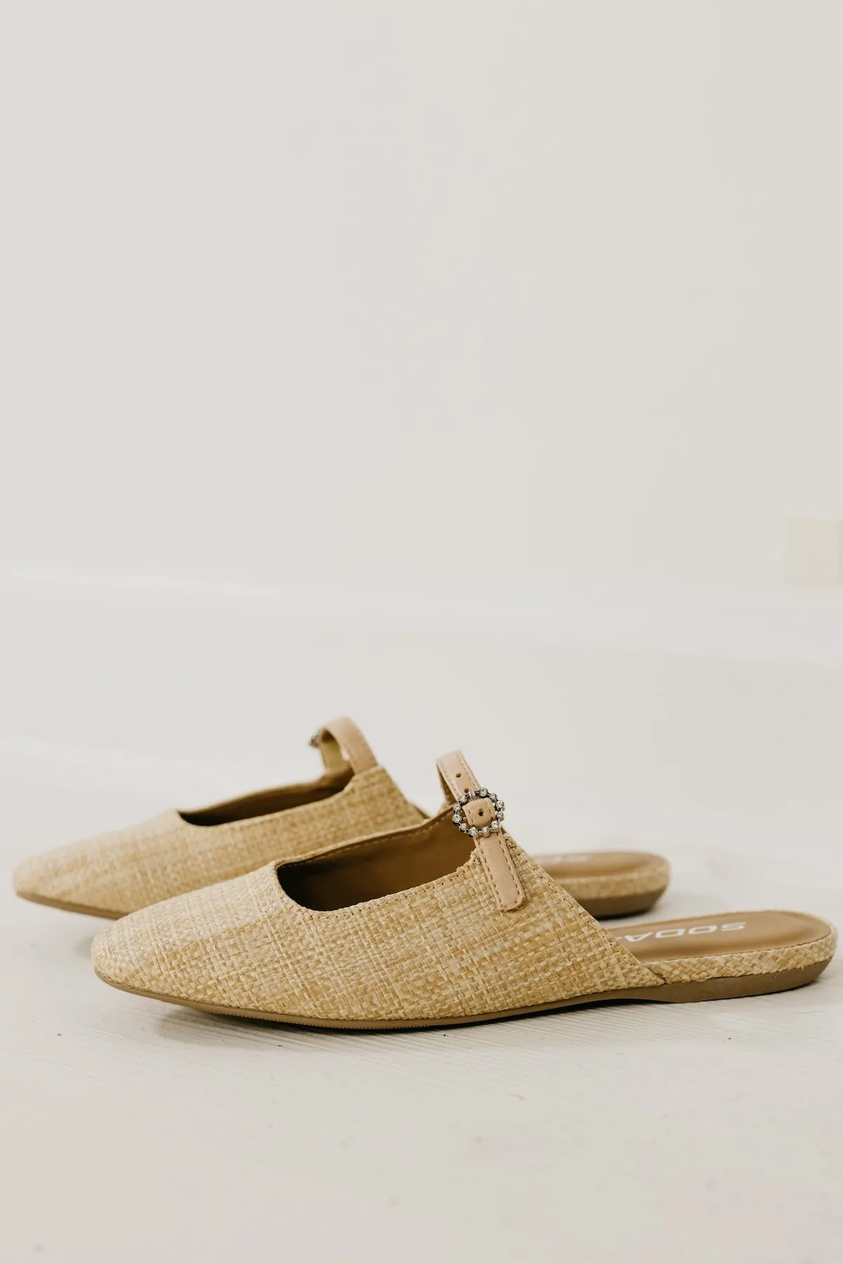 The Romera Raffia Mule