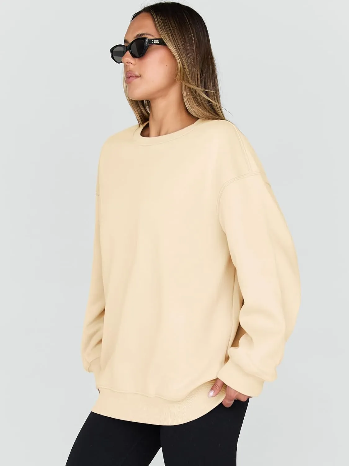 Trendy Queen Sweatshirts for Women Hoodies Oversized Crewneck Tops Sweaters Comfy Fall Winter Outfits Clothes 2025 Fashion