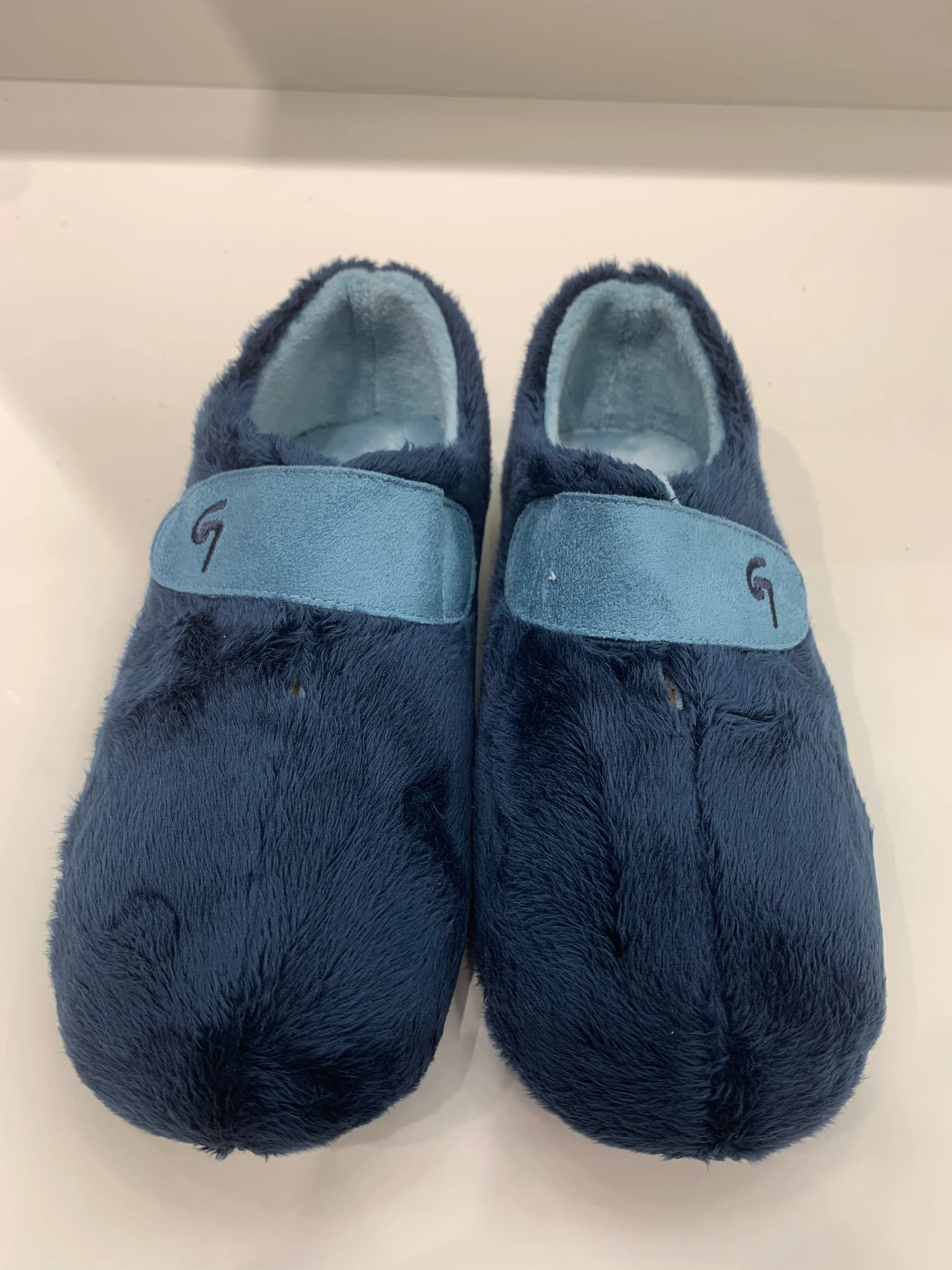 VELVET VIRTUOSO NAVY