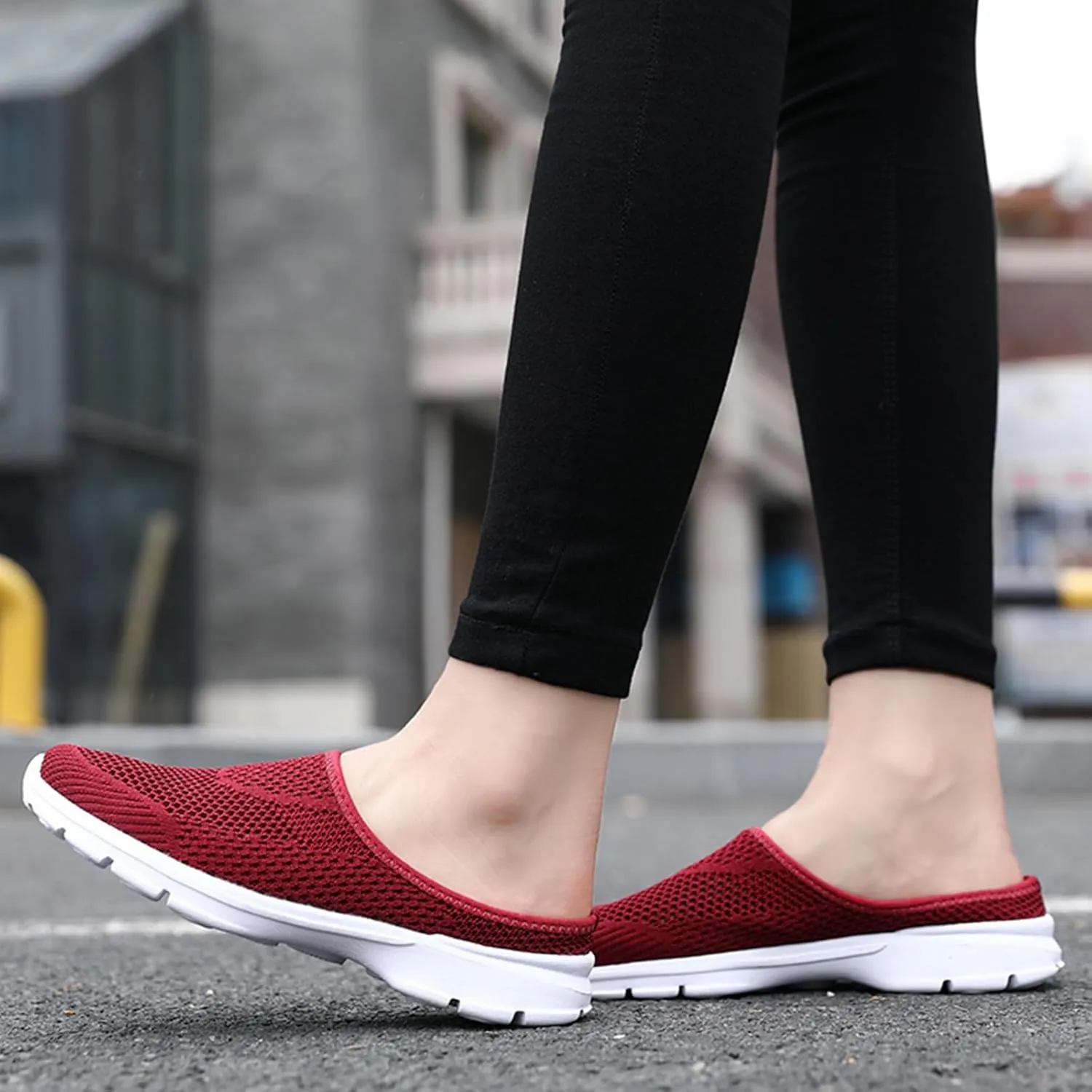 Walking Mules for Women Summer Breathable Mesh Hollow Out Closed Toe Open Back Slip On Sliipers Casual Lightweight Comfortable Outdoor Flats Shoes with Arch Support