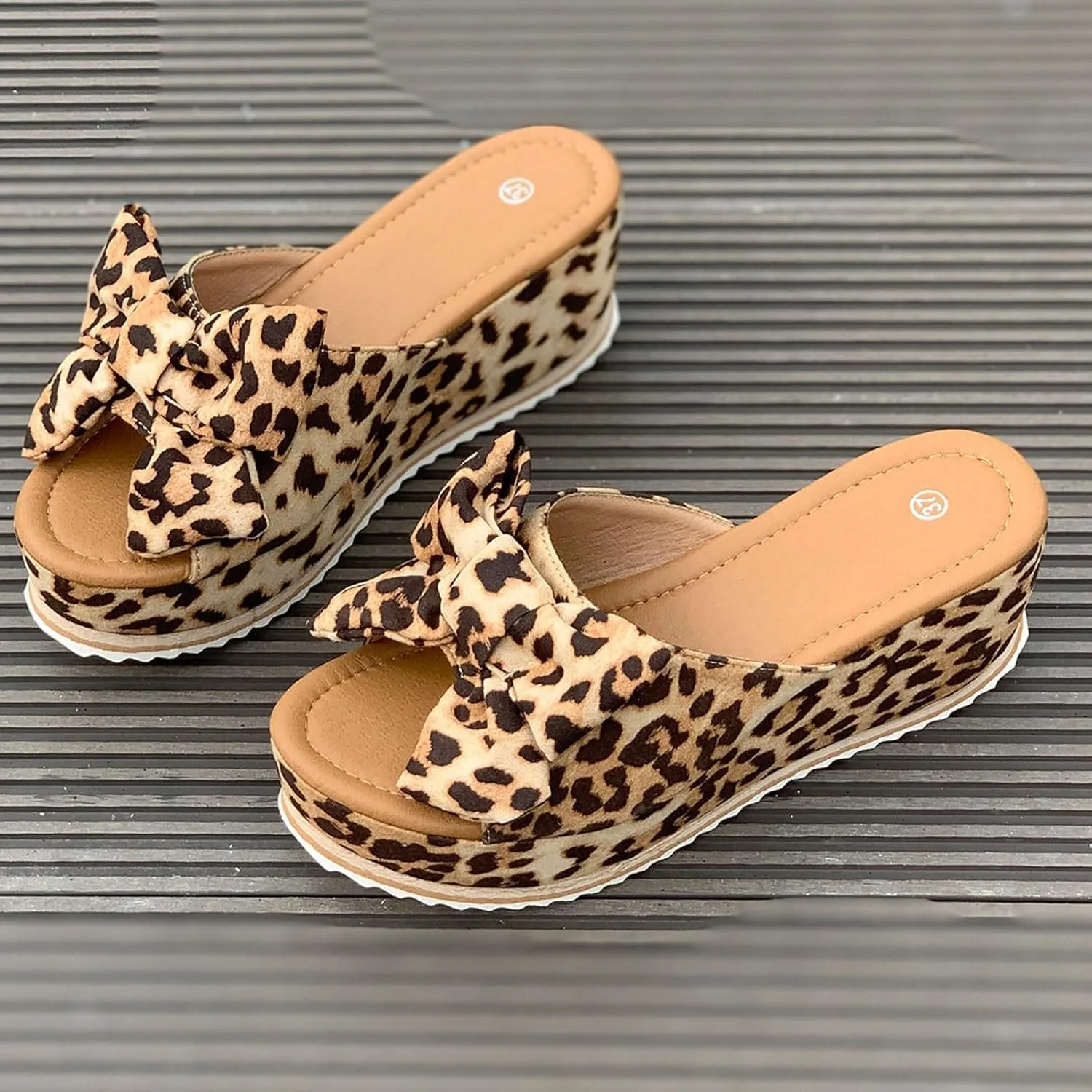 Women Platform Beach Slippers Wedge Heel Flip Flops Shoes Sandals Wide Width Slip On Peep Toe with Bow Non-Slip Summer Slingback Slipper Vacation Travel Outdoor Going Out Flip Flops