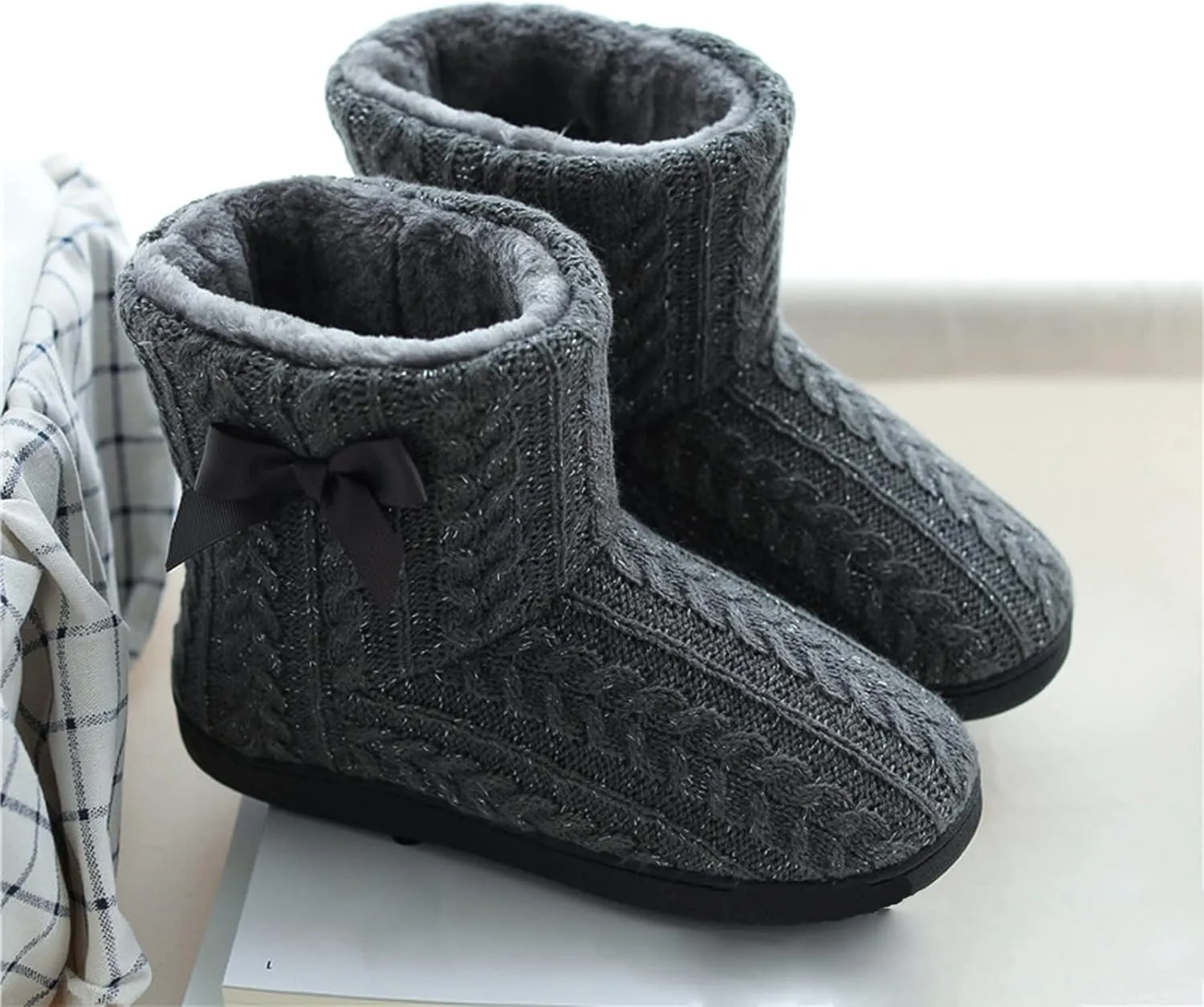Women Slipper Boots Winter Warm Indoor Bootie Girl Plush Ankle High Boots Non-Slip Home Slipper Knit Twist Large Boot Shoes