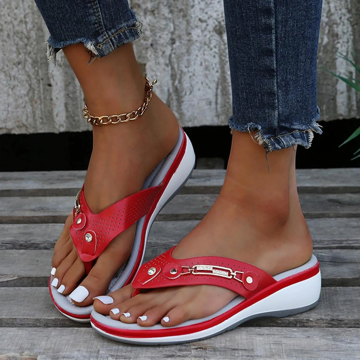 Womens Comfortable Flip Flops Cushion Arch Support Beach Sandal Low Wedge Thong Sandals Walking Lightweight Non-Slip Slippers