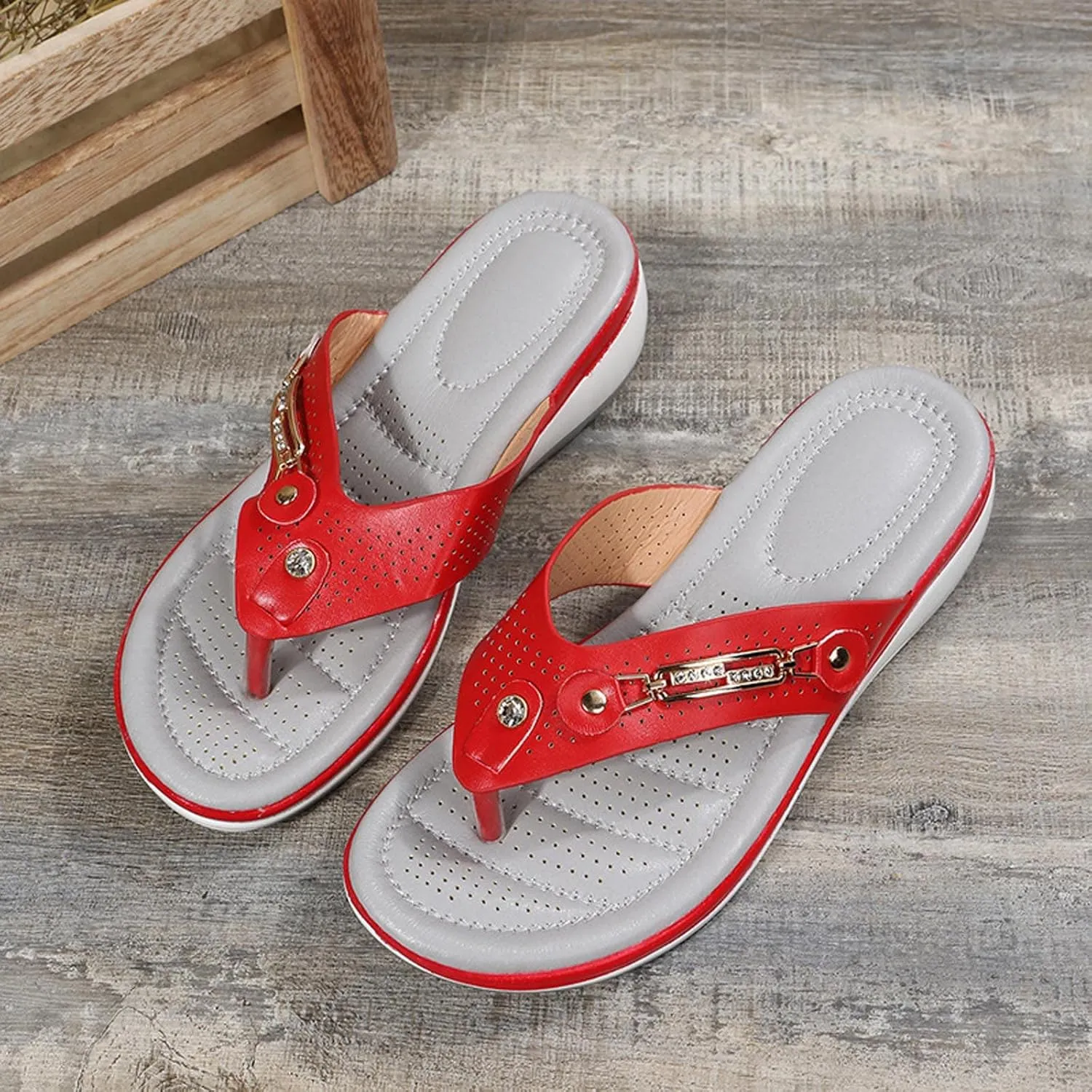Womens Comfortable Flip Flops Cushion Arch Support Beach Sandal Low Wedge Thong Sandals Walking Lightweight Non-Slip Slippers