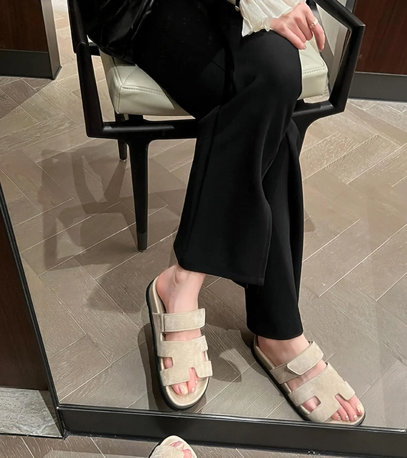 Womens Flat Sandals for Womens 2025 Summer Cute Leather Slippers Comfortable Non Slip ladies Platform Slide Sandal Mules