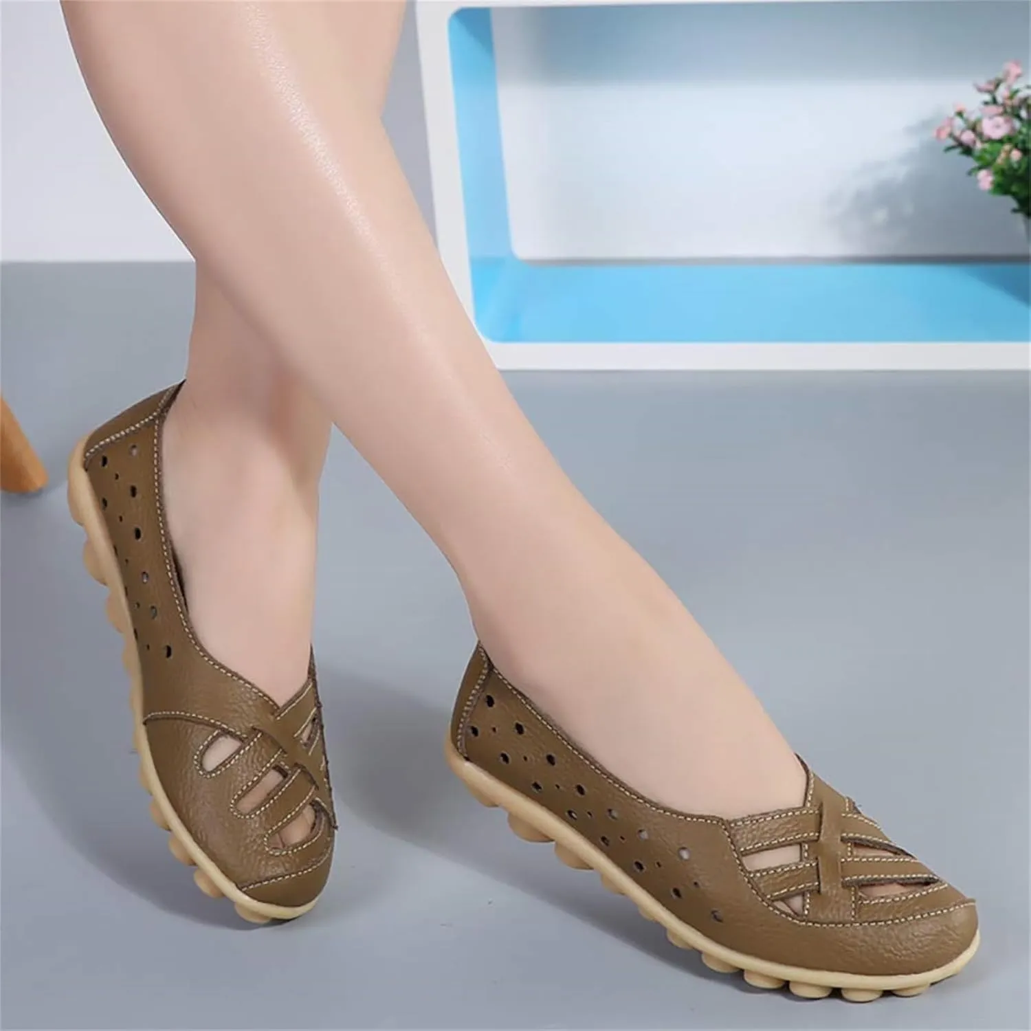 Womens Orthopedic Loafers in Breathable Leather Comfortable Hollow Soft Flats Sandals Summer Casual Slip-On Shoes