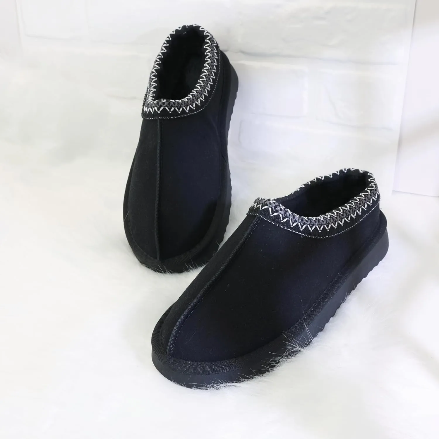 Women's Platform Slippers Winter Mini Boots Anti-Slip Suede Slip on Women Sneakers Fur Lined House Slippers for Indoor Outdoor
